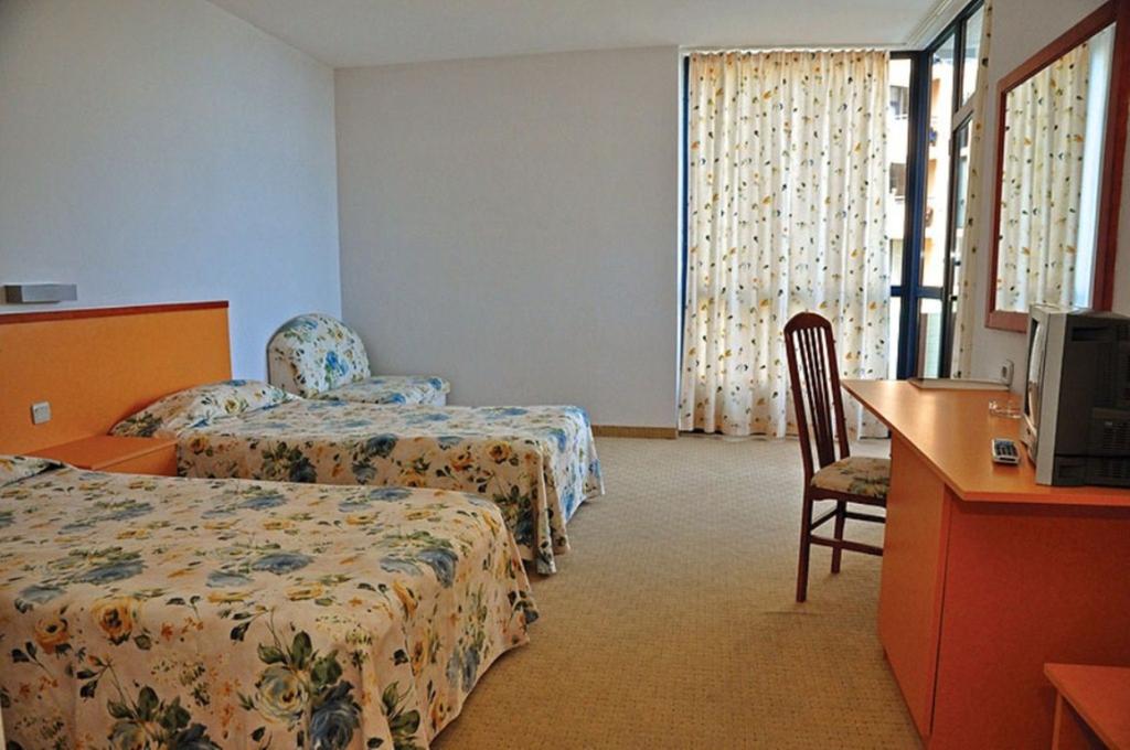 MARLIN BEACH HOTEL