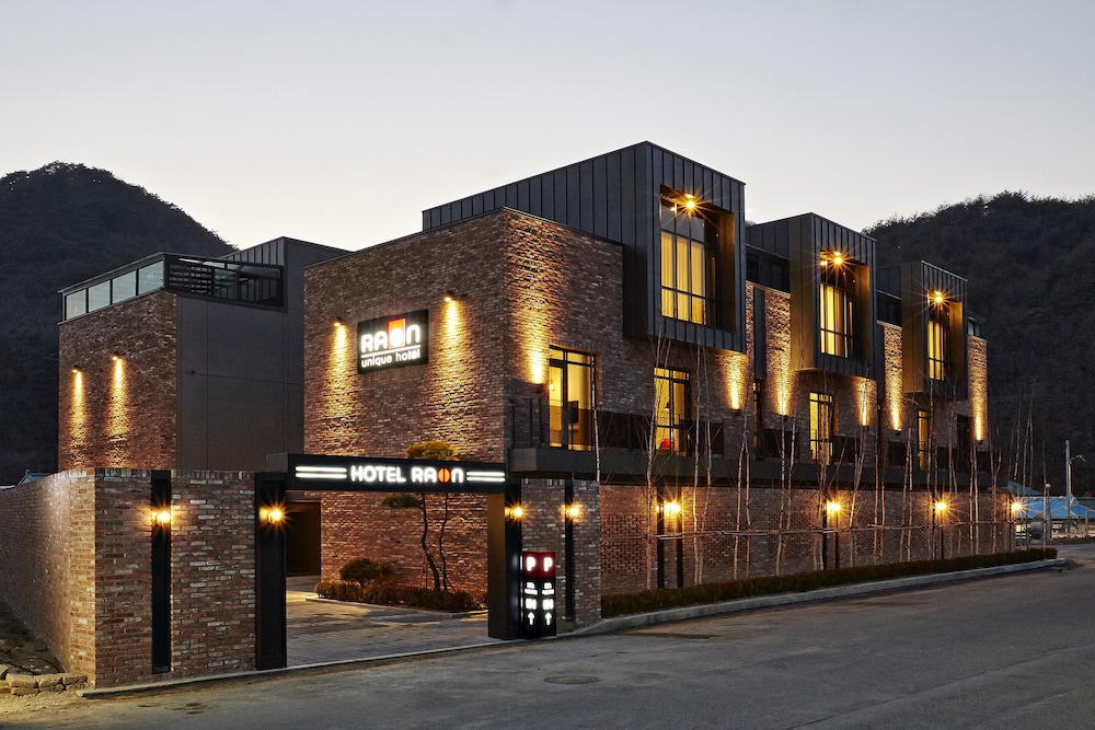 RAON HOTEL