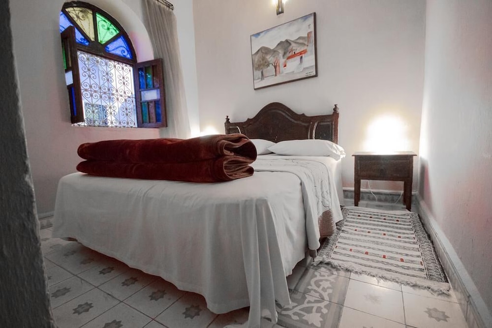 DAR NOKHBA INN