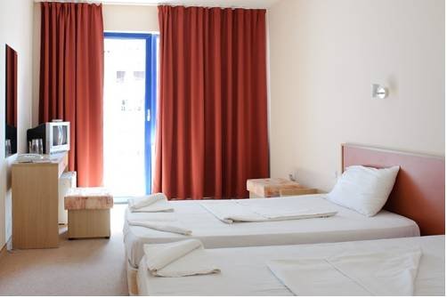 HOTEL NADIA