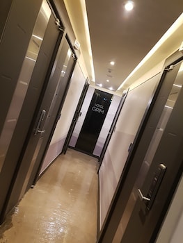 GRIM HOTEL IN DONGDAEMOON