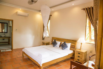 COCO PALM BEACH RESORT & SPA