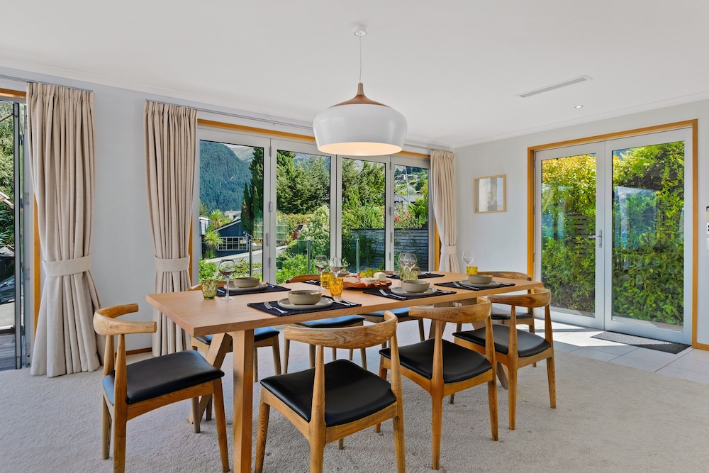 CENTRAL WAKATIPU HAVEN