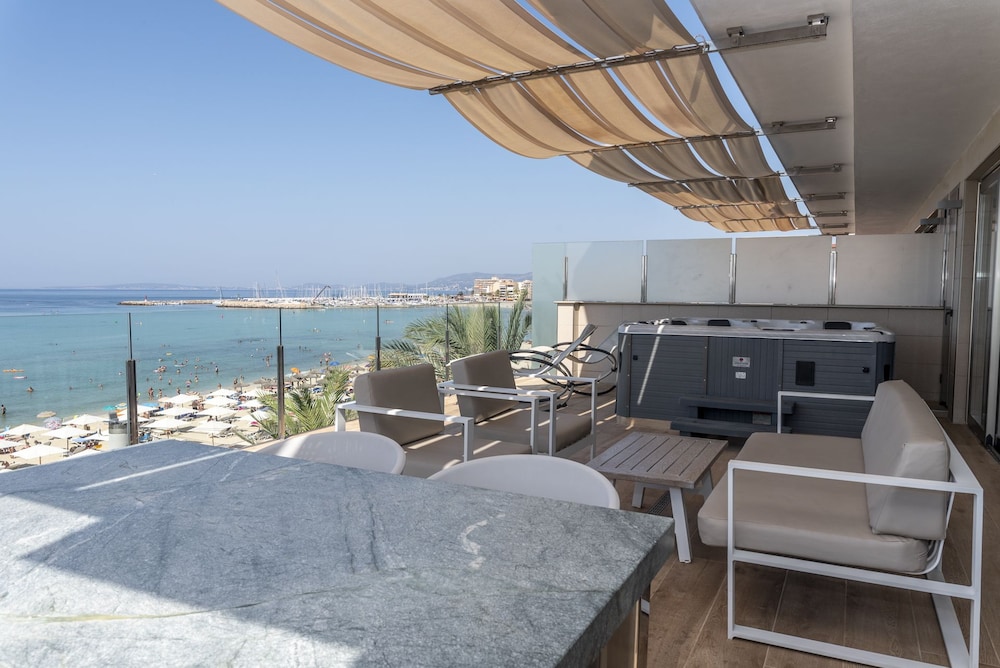 APARTAMENTOS DELFÍN