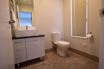 MODERN TWO BEDROOM EPSOM APARTMENTS