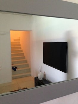 VILLA WITH 6 BEDROOMS IN MIKONOS, WITH WONDERFUL SEA VIEW, PRIVATE POO