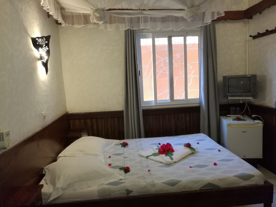 AVIAVY HOTEL