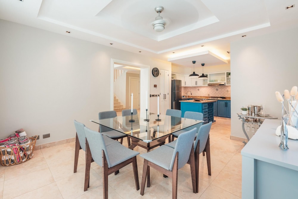 TRANQUIL RETREAT WITH POOL BBQ AND PET FRIENDLY