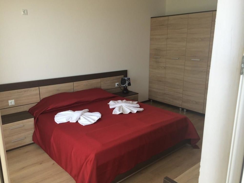 SUNRISE APARTMENTS BY INTERHOTEL POMORIE