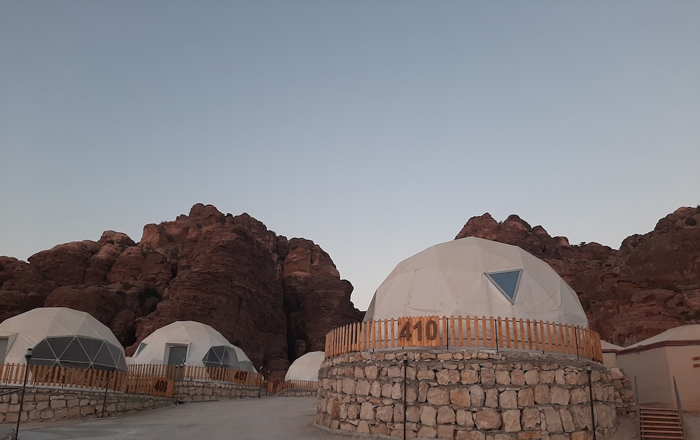 THE ROCK CAMP PETRA