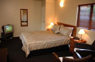 OAKTREE MOTEL