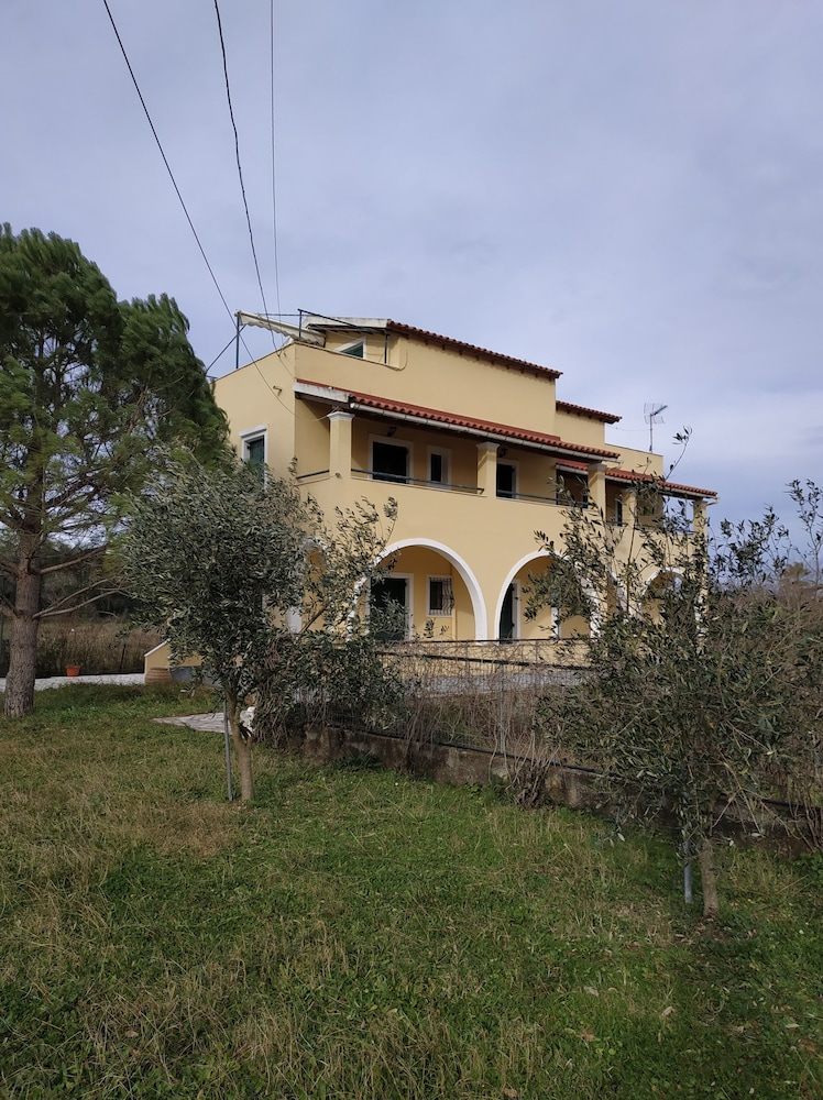 NEKTAR APARTMENTS