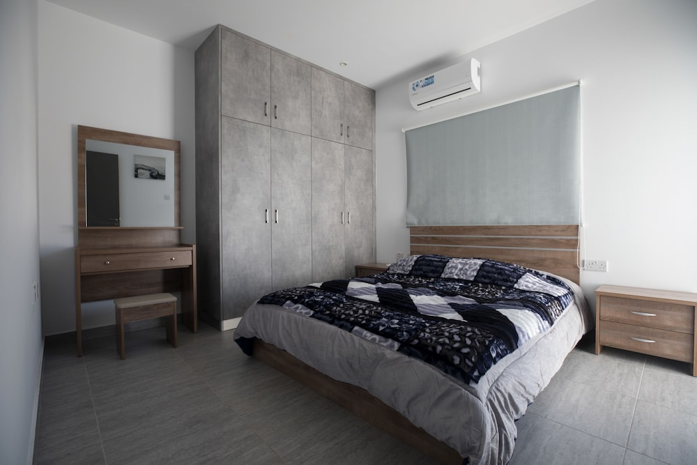 AYIA NAPA CENTER LUXURY SUITES