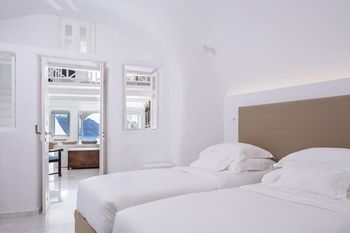 CANAVES OIA