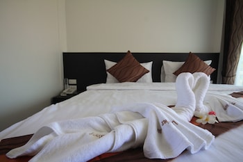 LANTA FEVRIER RESORT