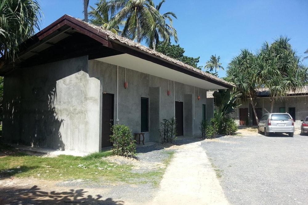 NEW OZONE RESORT AND SPA