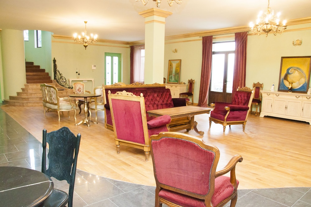 CHATEAU GABRIEL