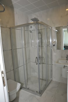 Berrak Su Hotel