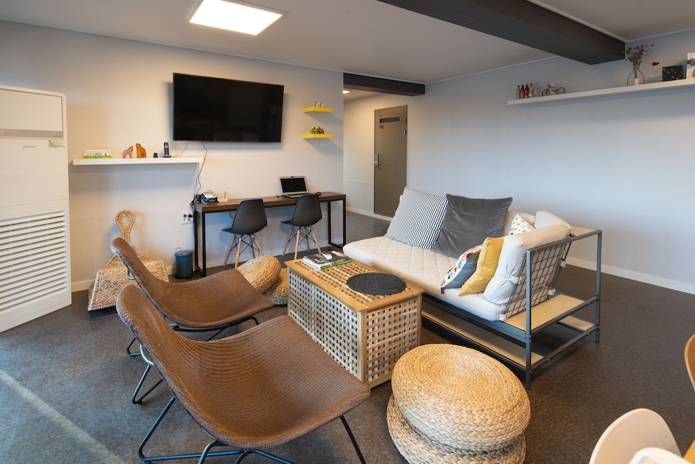 SAGYE TRAVEL GUESTHOUSE HOSTEL
