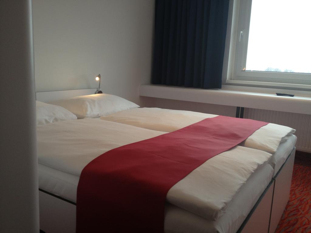HB1 HOTEL (18 KM FROM VIENNA)