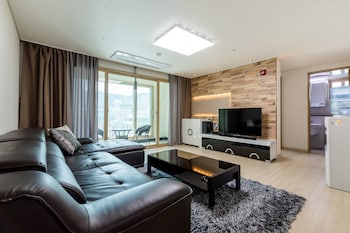 HOME FOUREST RESIDENCE HOTEL