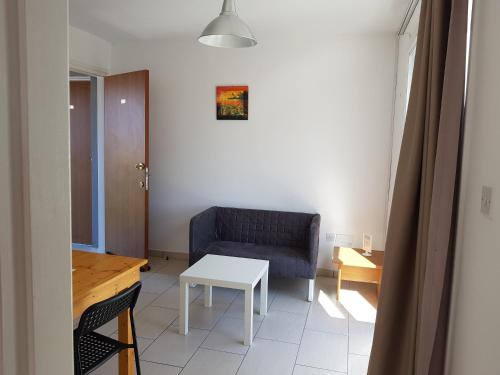 VALENTINOS COURT