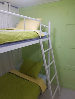 HONGDAE GUESTHOUSE