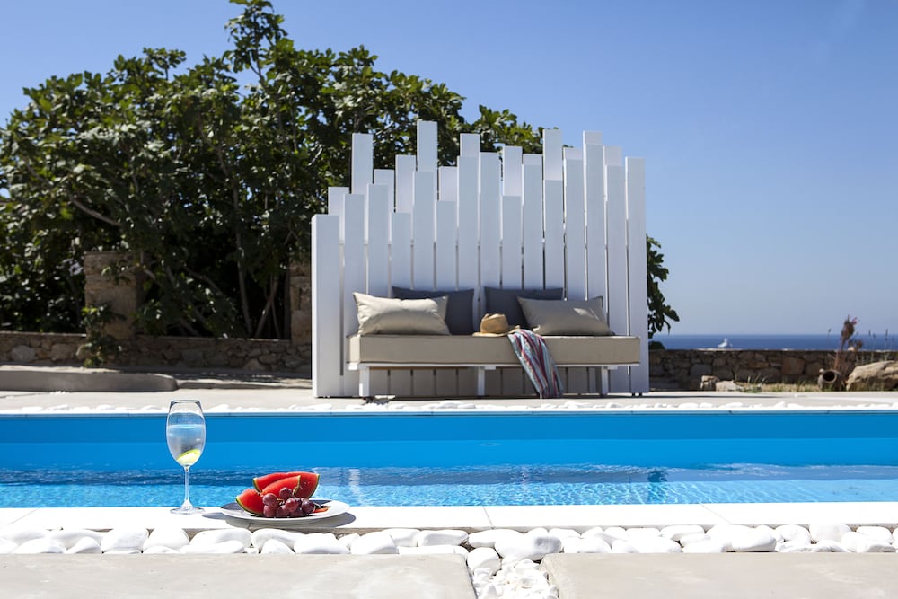 MYKONOSTIMO LUXURY VILLAS & APARTMENTS