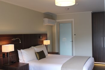 HOLIDAY INN QUEENSTOWN FRANKTON ROAD