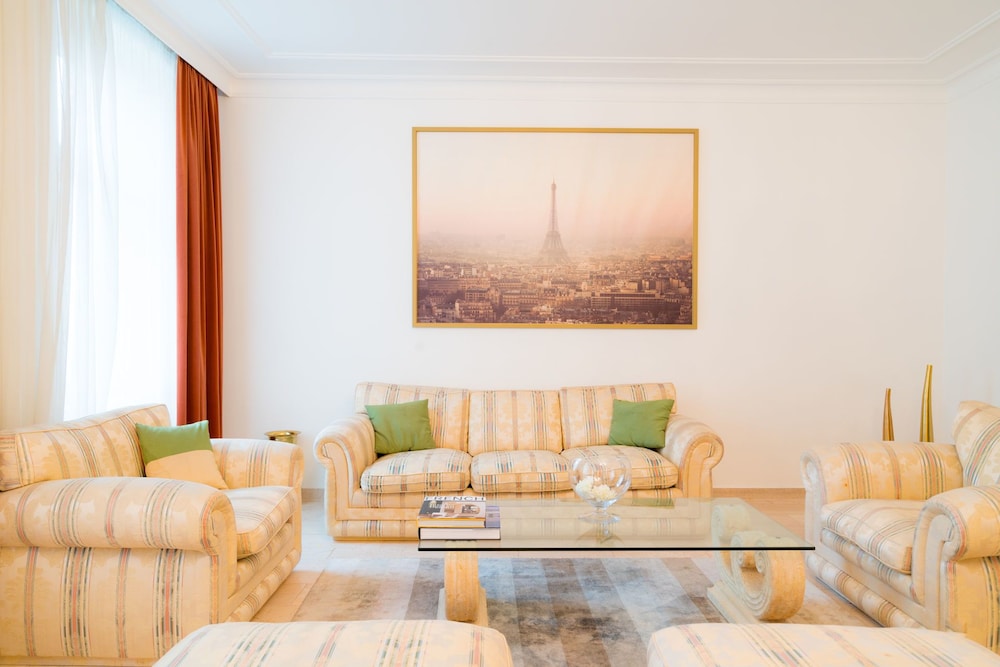 VIENNA RESIDENCE SPACIOUS VIENNESE APARTMENT FOR UP TO 5 HAPPY GUESTS
