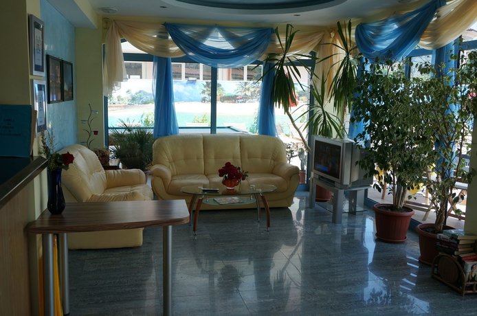 HOTEL VILLA BORA