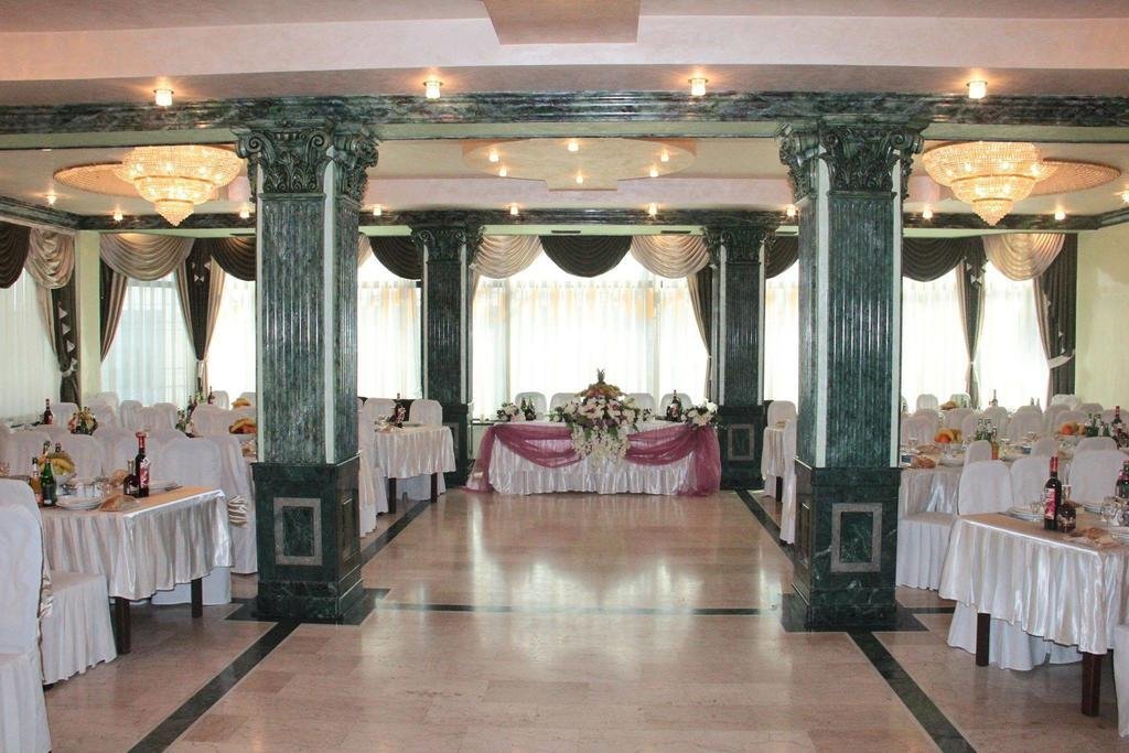 ARGAVAND HOTEL AND RESTAURANT COMPLEX