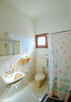 YANNA'S APARTMENTS VACATION HOMES