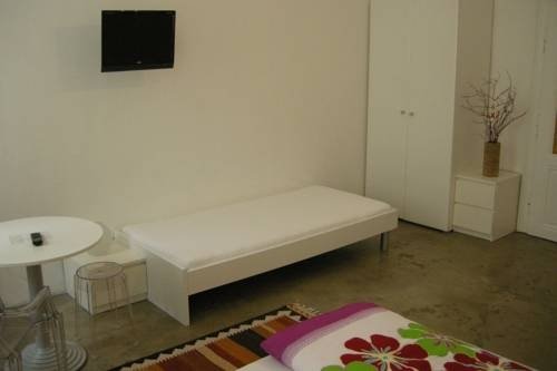 RENTYOURROOM