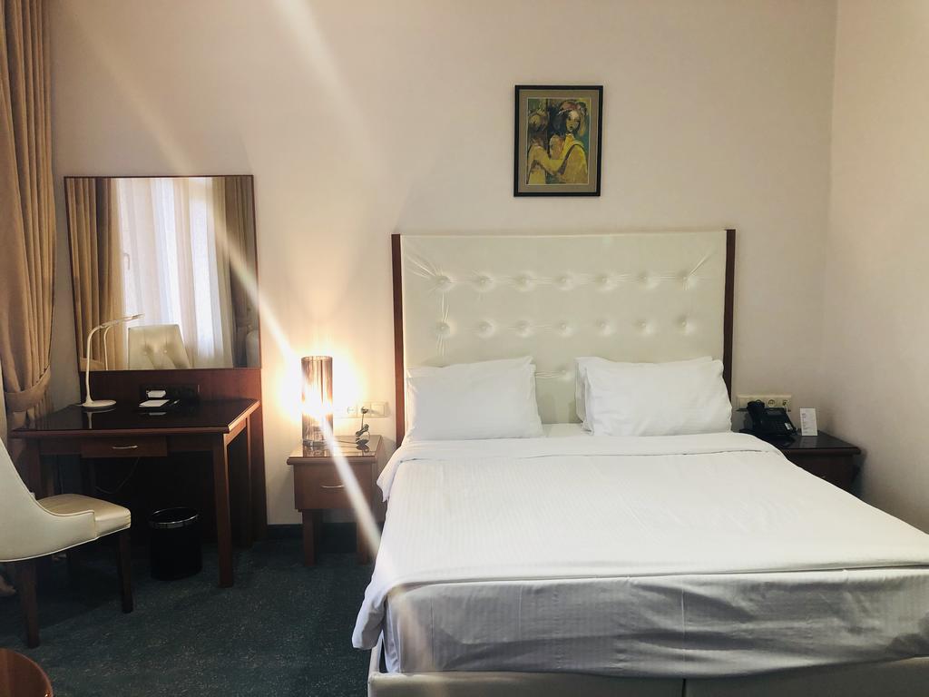 KECHARIS HOTEL AND RESORT