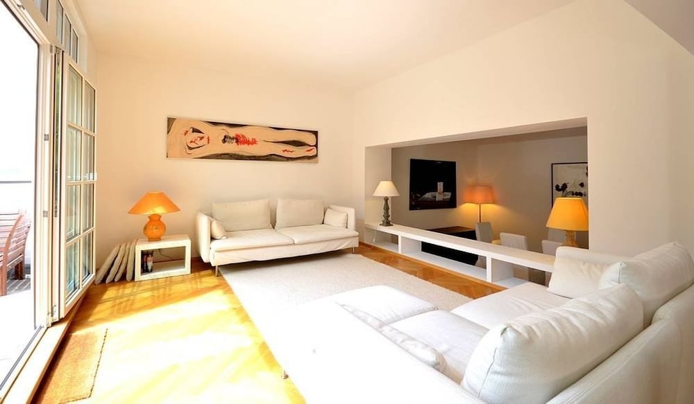 VIENNA RESIDENCE HIGH-CLASS LUXURY APARTMENT FOR UP TO 6 HAPPY GUESTS