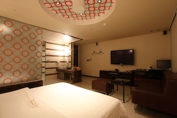 LONESTAR HOTEL