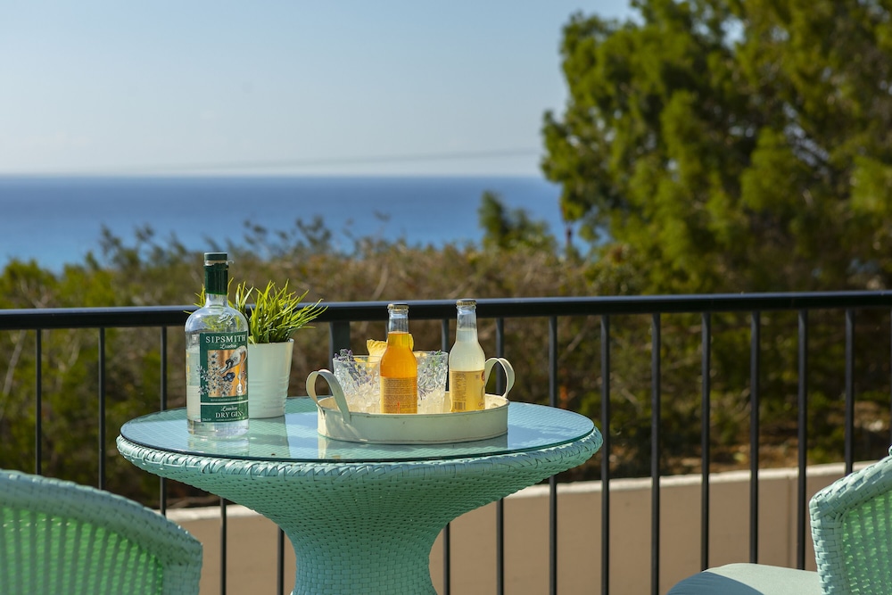 AYIA NAPA AMMOS SEA VIEW VILLA