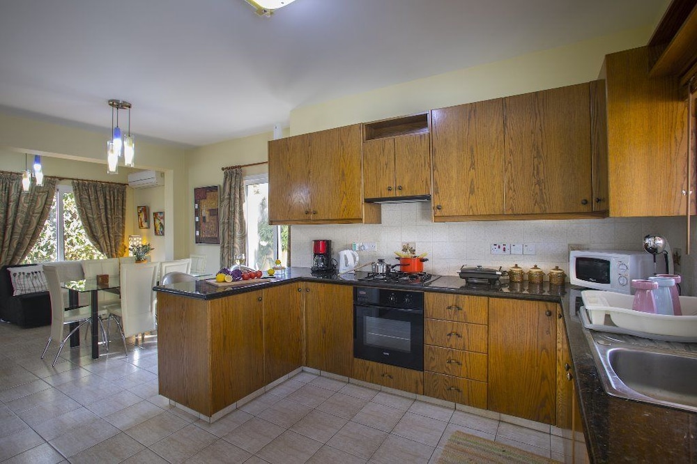AYIA NAPA TROPICAL BEACH VILLA