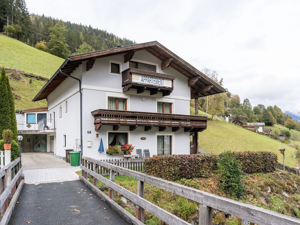 APARTMENT IN ZELL AM SEE NEAR THE SKI AREA