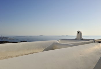 VILLA ADELLA BY MERMAID LUXURY VILLAS
