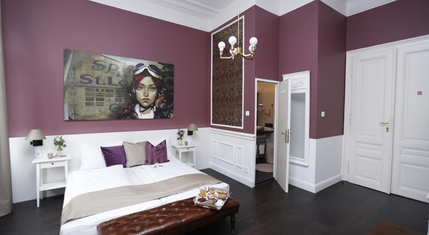 URBAN STAY HOTEL COLUMBIA