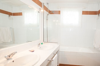 LA VARANGUE - BOUTIQUE HÔTEL