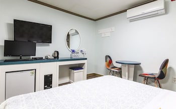 DUBAI MOTEL