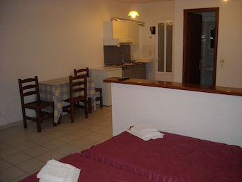 HARBOUR VIEW OCEANIS APARTMENTS