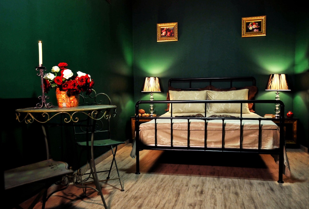 MGA HOSTEL & TOURS