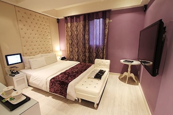 HWAGOK CHOCOLATE HOTEL