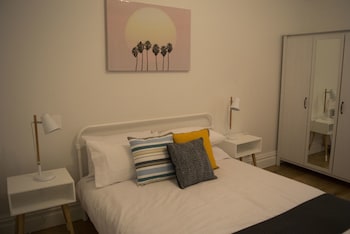 FIORE 2 APARTMENTS