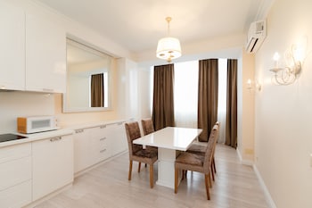 HOMESTAY APARTMENTS