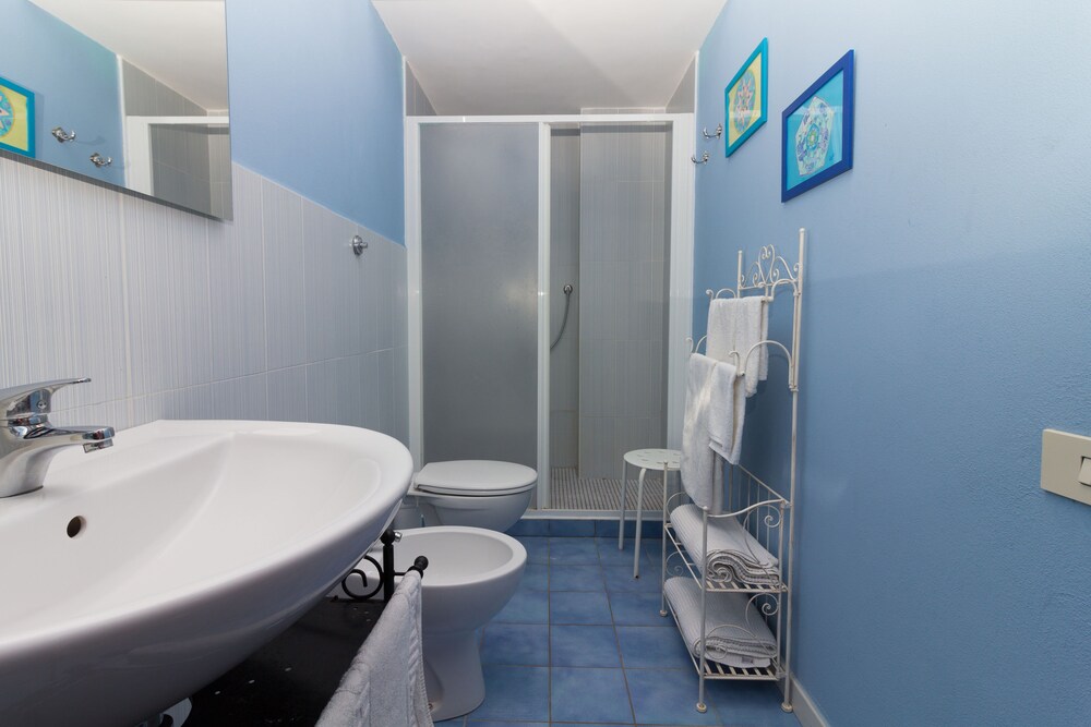B&B ANGY&CRI CAMERE IN VILLA